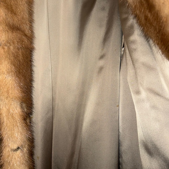 VINTAGE BROWN/TAN MINK FUR COAT-42” - Picture 11 of 16